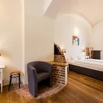 玛拉佐维假日公园酒店 Kolinec