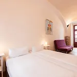 玛拉佐维假日公园酒店 3* Kolinec