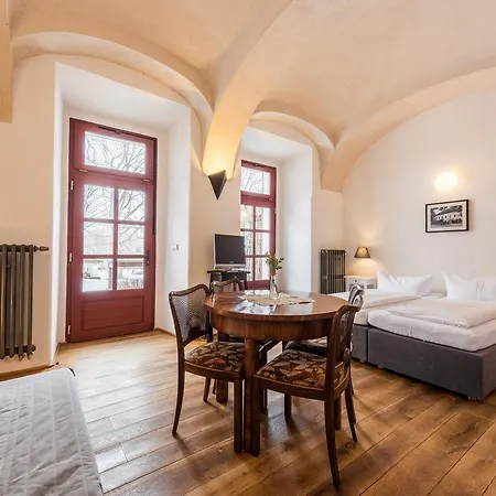 Holidaypark Mlazovy Guest house 3*
